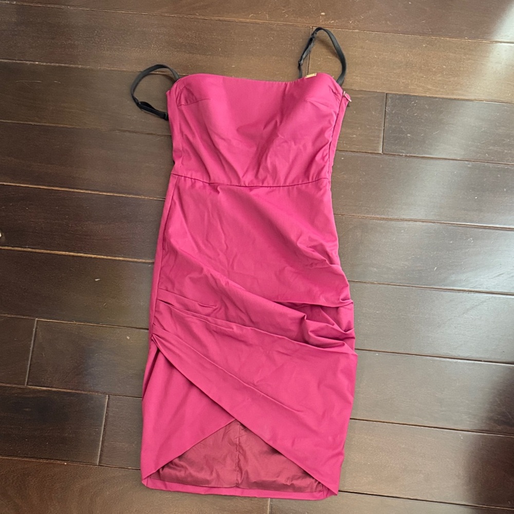 Elisabetta Franchi per celyn b Strapless Fuchsia Dress